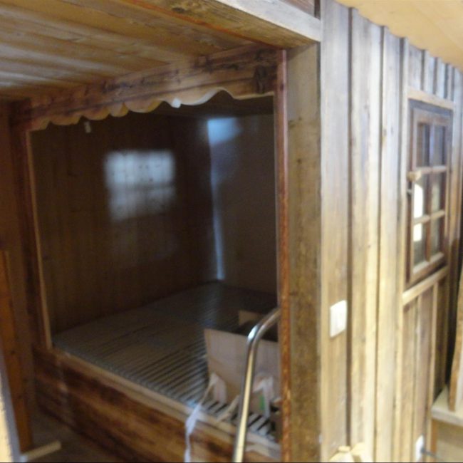 encadrement lit bois